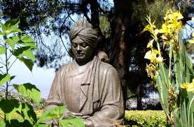 swami vivekananda statue
